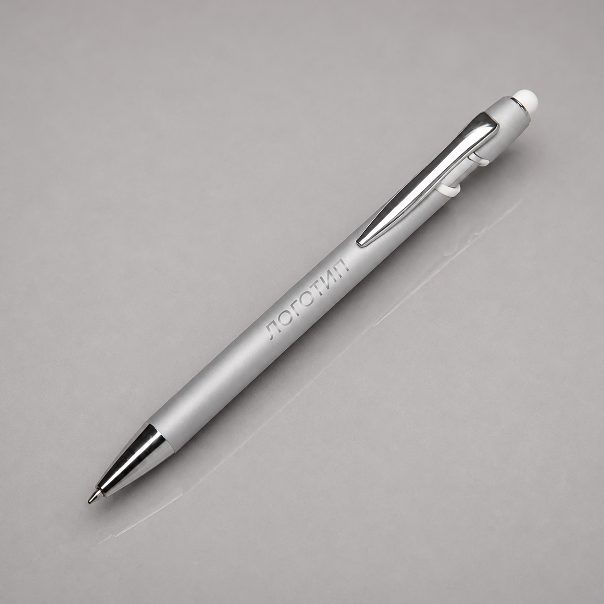 Ручка-стилус металлическая шариковая Sway Monochrome с цветным зеркальным слоем, серебристый с белым